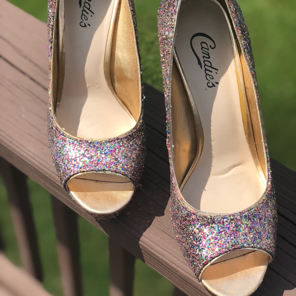 Glittery Heels✨ - Picture 3 of 4